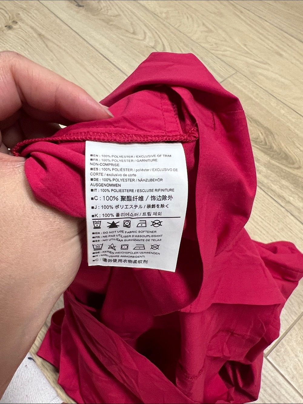 Arc'teryx raspberry Contenta Sleeveless Utility Dress - Picture 5 of 7